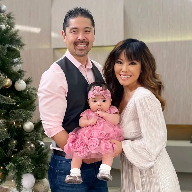 Gina Hiraizumi after wedding with her Husband and Daughter in 2021