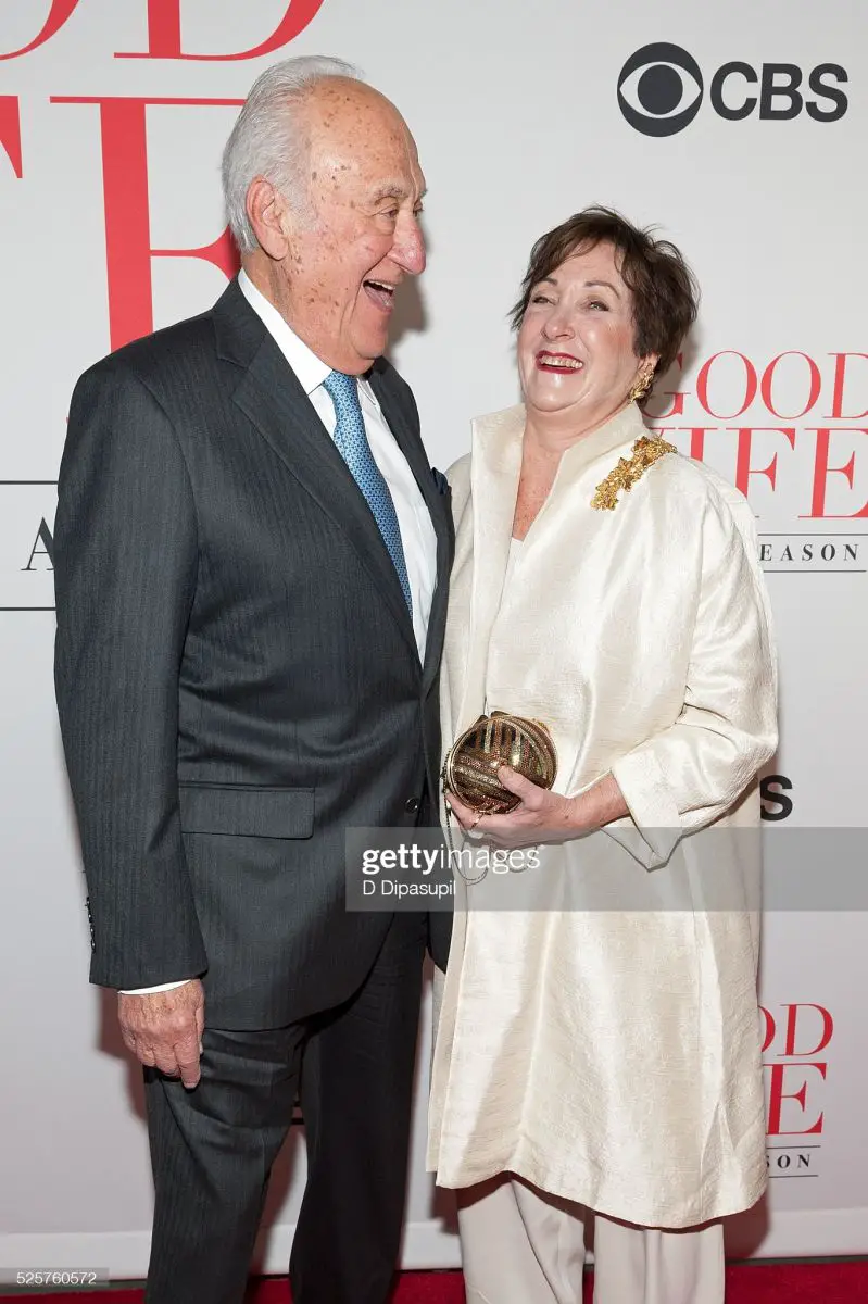 Jerry Adler With His Wife In 2016