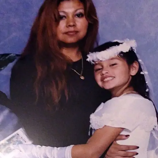 Yvette Monreal with her parent