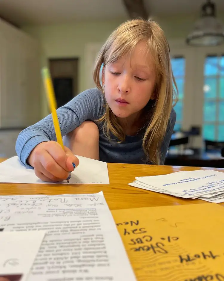 Steve Harman's Daughter Writing Reply Letters For 'Kindness 101'